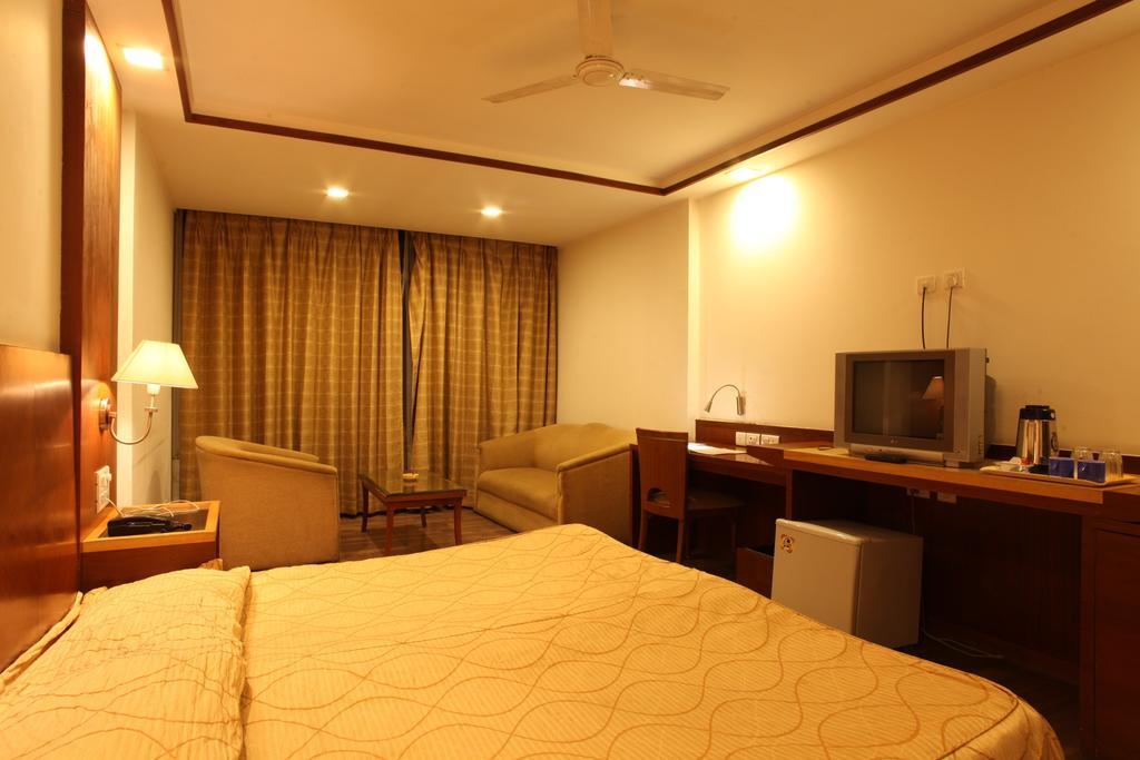 Hotel Jammu Ashok Номер фото