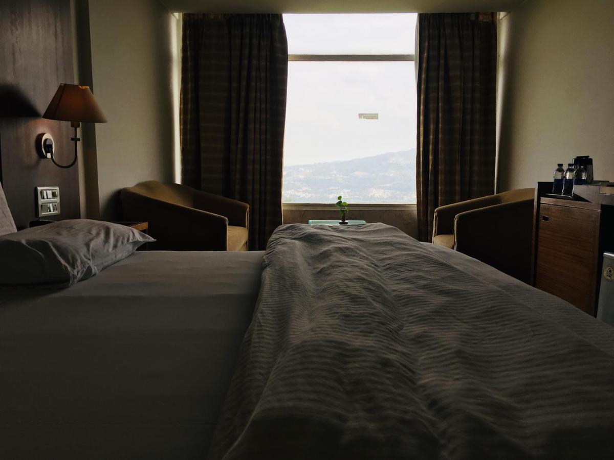 Hotel Jammu Ashok Экстерьер фото