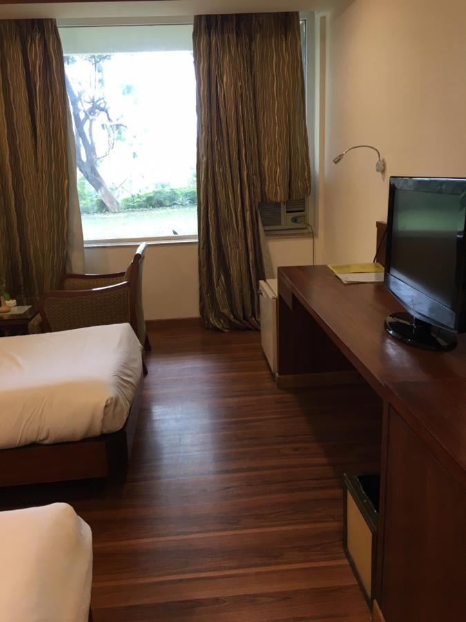 Hotel Jammu Ashok Экстерьер фото